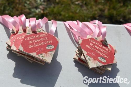 dzien_kobiet_w_moscibrodach26 (121)