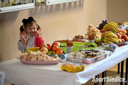 turniej_pilkarek_z_okazji_dnia_kobiet (37)