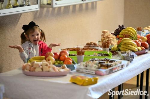 turniej_pilkarek_z_okazji_dnia_kobiet (38)
